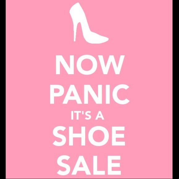 SHOE SALE!!!! ACCEPTING MOST OFFERS!!!!! - Picture 1 of 1